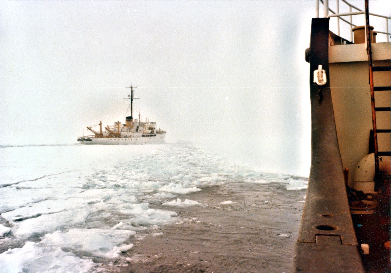 Uscgc Mackinaw 001