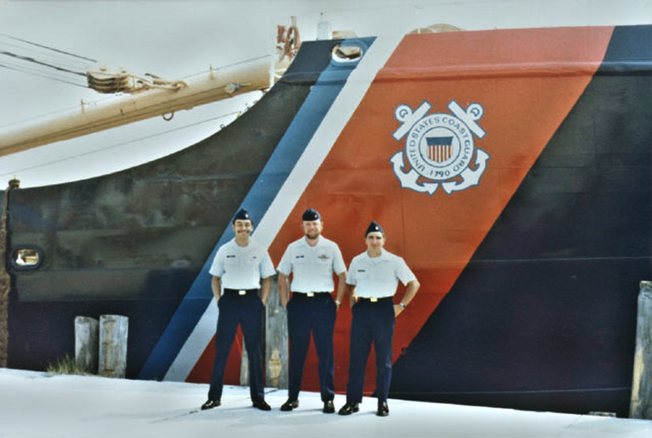 Uscgc Mesquite Crew 031