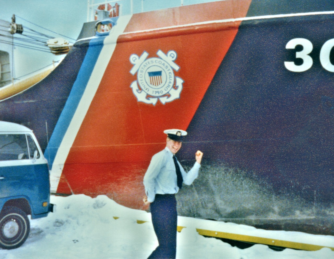 Uscgc Mesquite Crew 035